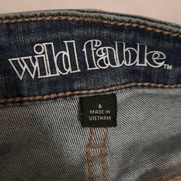 High Rise Jeans - Picture 5 of 5